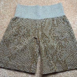 NVGTN MOCHA SNAKESKIN WILD THINGS